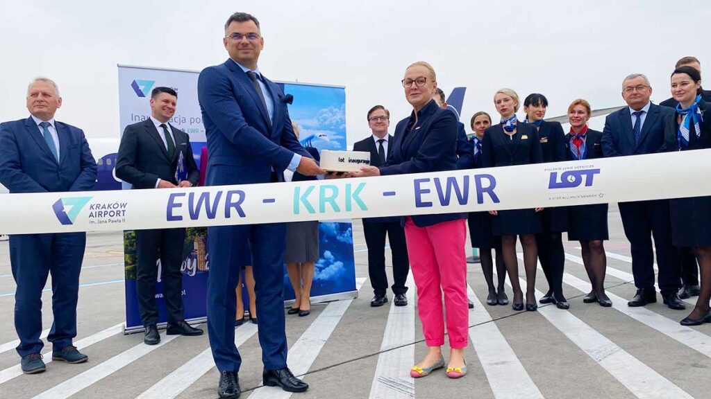 Lot uruchamia bezposrednie polaczenie nowy jork lotnisko newark krakow kat