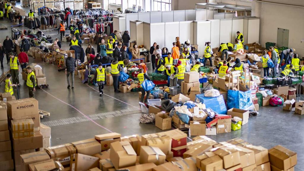 Mark brzezinski usa przekaza prawie 48 mln dolarow na wsparcie ukrainskich uchodzcow w polsce kat