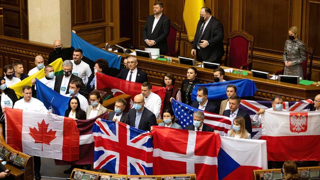 Marszalek senatu rp wraz z delegacja w kijowie kat