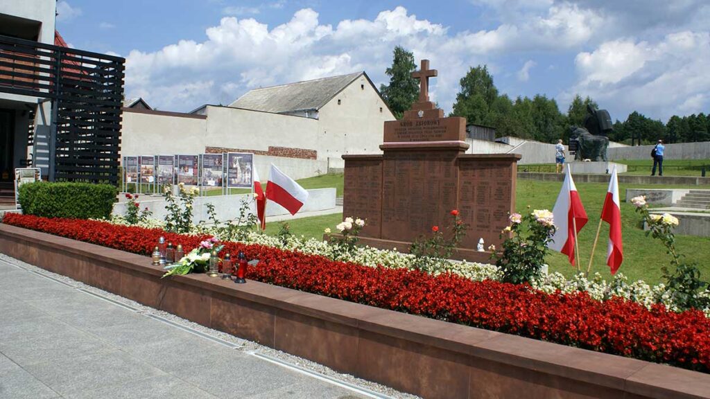 Mauzoleum w michniowie w dniu 15 sierpnia kat