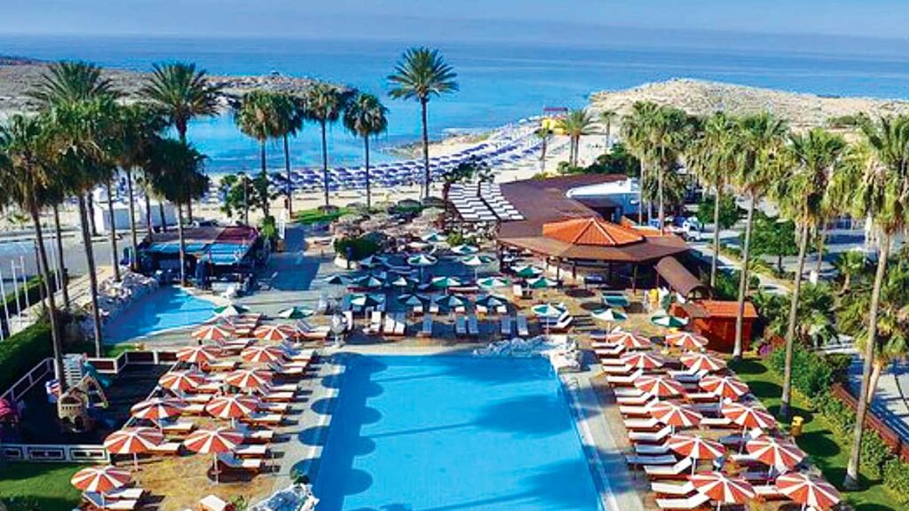 Moc afrodyty czyli bajeczny cypr wycieczka z polska agencja voyager club usa kat