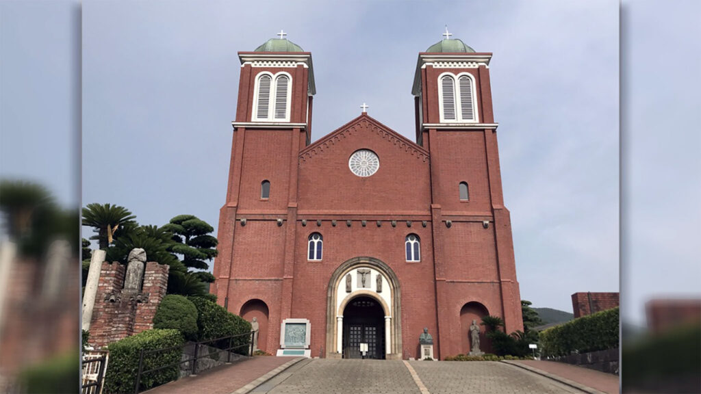 Nagasaki dzwon z katedry zniszczonej przez bombe atomowa zabrzmi ponownie kat