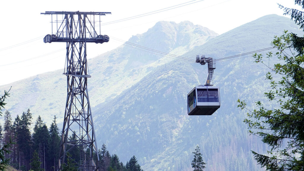 Nie ma prawomocnych wyrokow w sprawie pandemicznych obostrzen kat