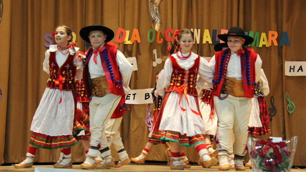 Nj perth amboy swietowalo 50 urodziny swojego polskiego proboszcza kat 20