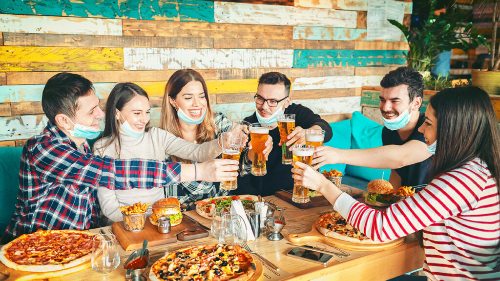 Nowy jork sie otwiera bary restauracje silownie dluzej otwarte w calym stanie kat