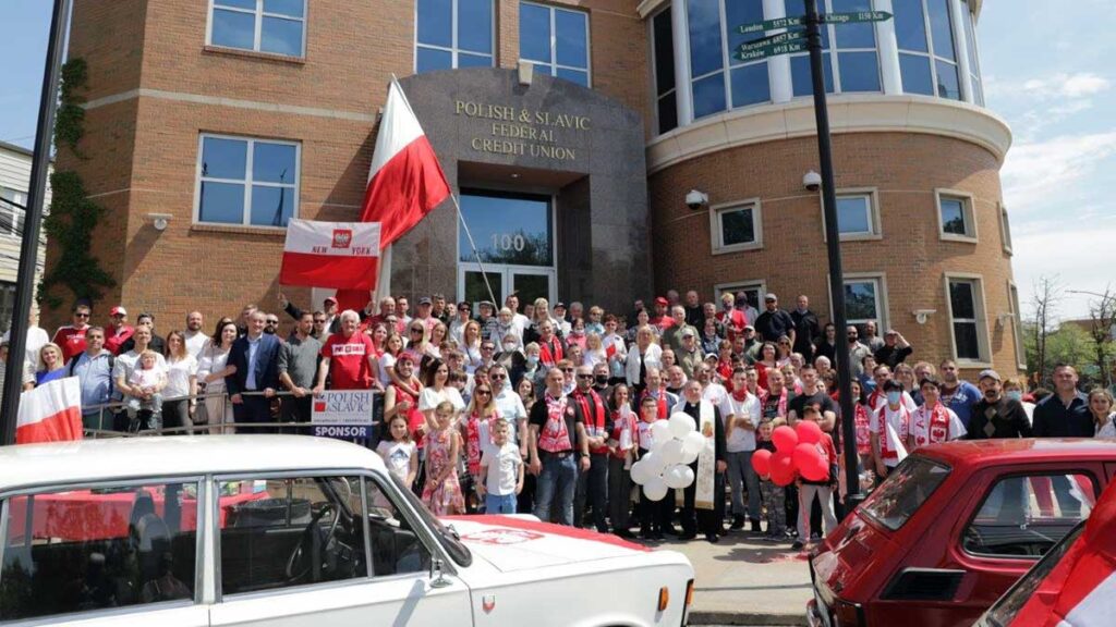 Ny dzien flagi i swieto polonii przed nasza unia na greenpoincie kat