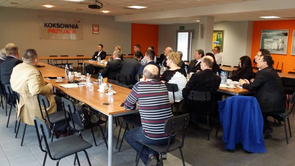 Okip zaprezentowal polska akademie klasteringu i benchmarkingu klastrow kat 54