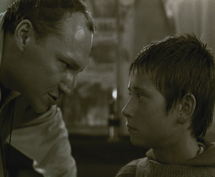 Okrutna rzeczywistosc oczami trzynastolatka kat 18