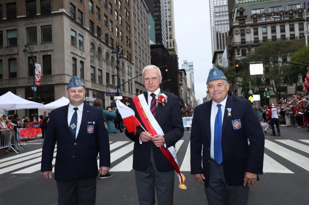 Parada pulaskiego 19 sen schumer konsulat rp psfcu medicus szkoly i weterani zdjecia czesc 2 kat 20