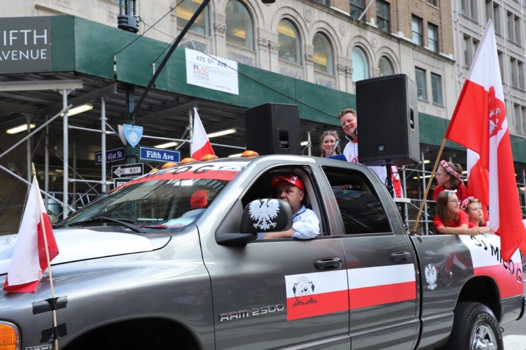 Parada pulaskiego 2018 w ny zdjecia cz 11 kat 20