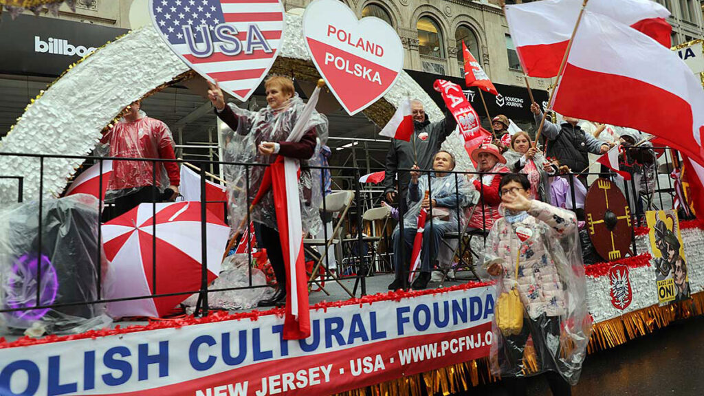 Parada pulaskiego 2022 zdjecia czesc 5 kat