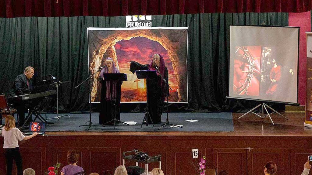 Pasja i zmartwychwstanie w klubie seniora krakus na greenpoincie kat