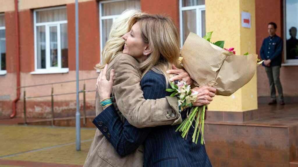 Pierwsza dama usa dr jill biden w dniu matki byla na ukrainie kat