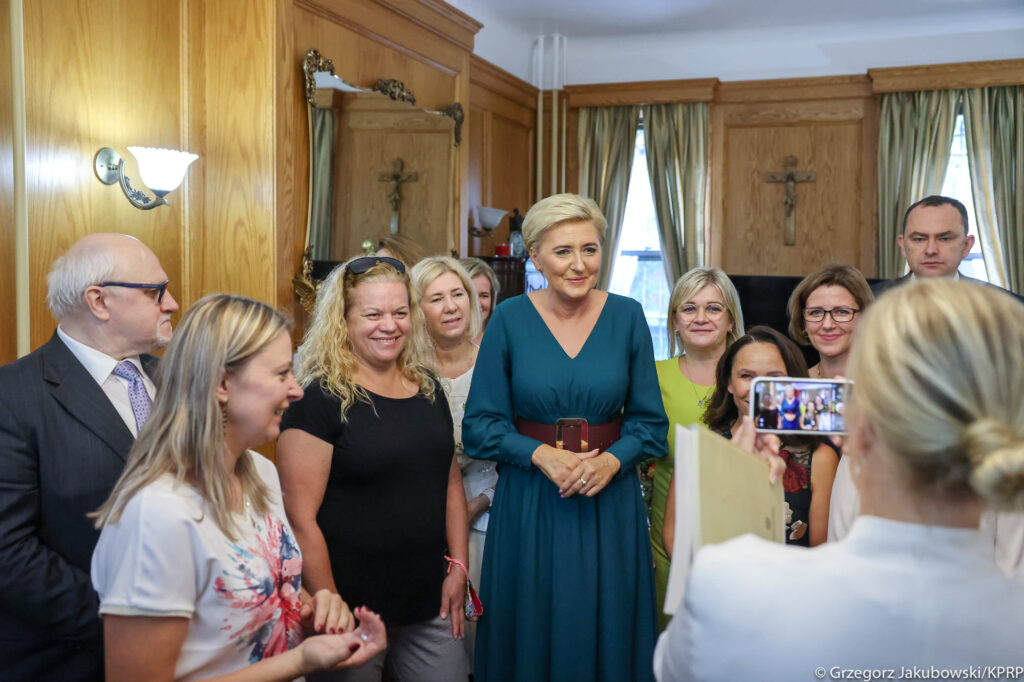 Pierwsza dama w polskiej parafii p w sw stanislawa biskupa i meczennika na manhattanie kat