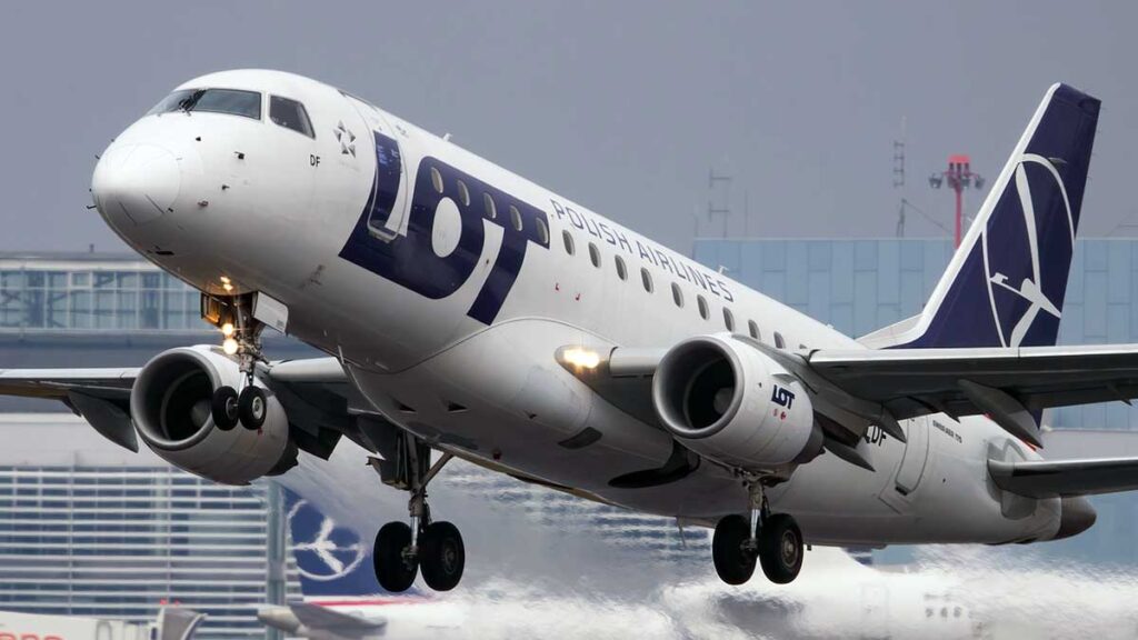 Pll lot zmiany w rezerwacji w najnizszej taryfie ekonomicznej saver od 19 lipca kat