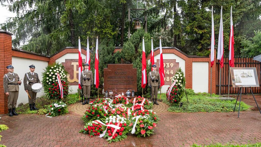 Poczta polska oddala hold powstancom warszawskim kat