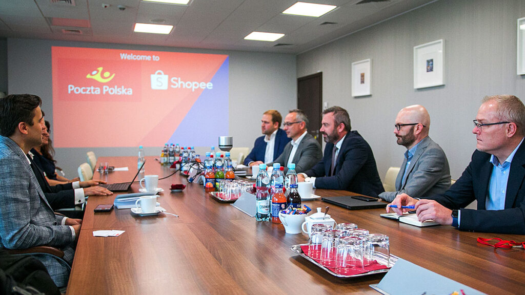 Poczta polska strategicznym partnerem shopee kat