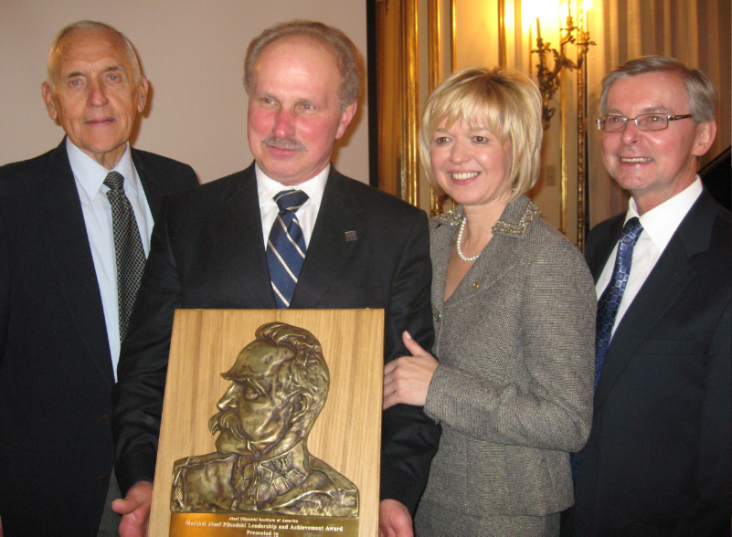 Polish american congress prez spula among pilsudski institute honorees kat 20