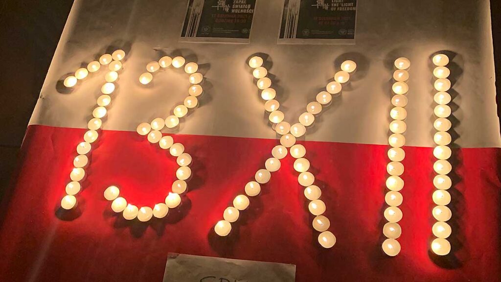 Polonia nowa zelandia swiatlo wolnosci zaplonelo ponad 17500 km od polski kat