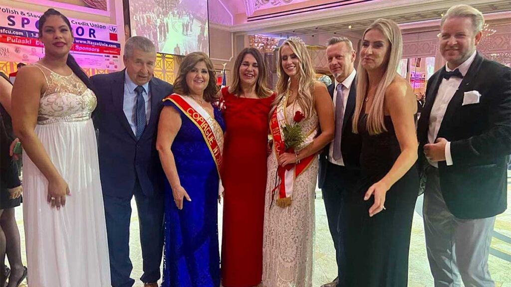 Polonia z long island na balu parady pulaskiego 2021 kat