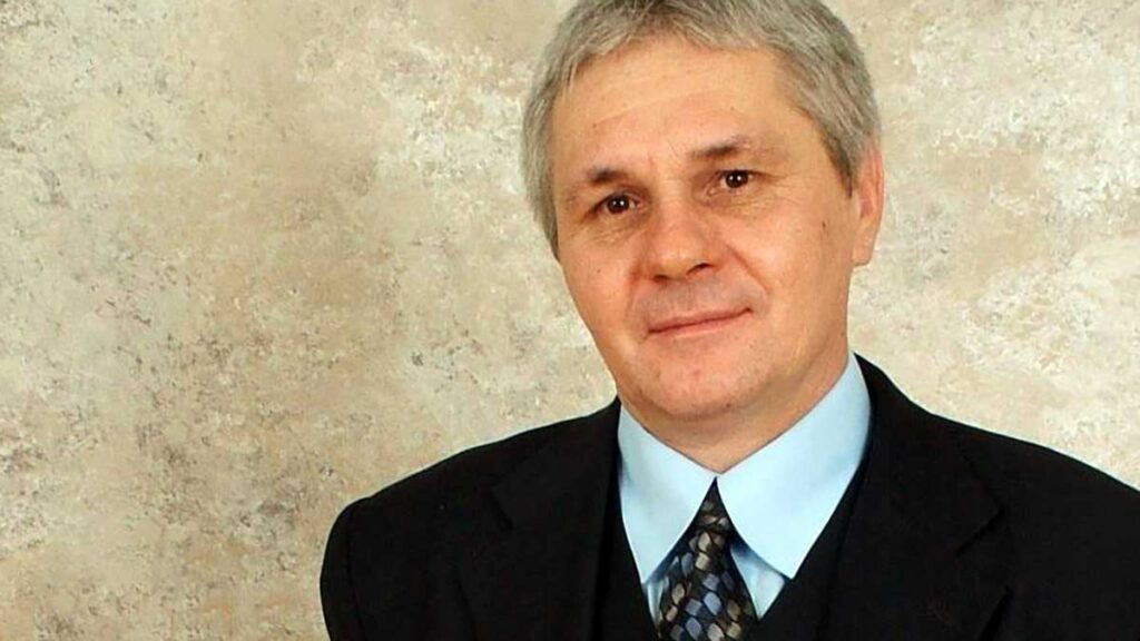 Polska historia w rzezbach zapisana leonard szczur i jego poczet wybitnych postaci kat