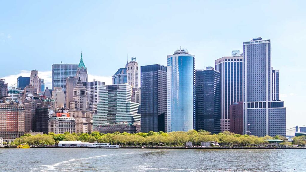 Polski adwokat prawa pracy w nowym jorku robert wisniewski zaprasza do swojej nowej lokalizacji kat