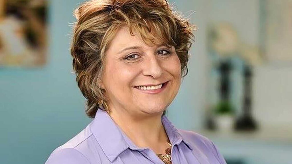 Polski notariusz i agent nieruchomosci na florydzie agata bulanda sprzedaje domy w north port venice port charlotte i sarasota kat