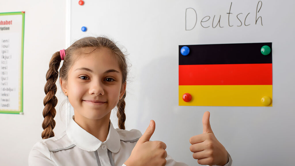 Polskie a europejskie szkoly jakich jezykow obcych chce uczyc sie mlodziez kat