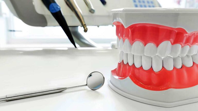 Polskie laboratorium protetyczne w nj husar dental lab naprawia protezy na poczekaniu kat