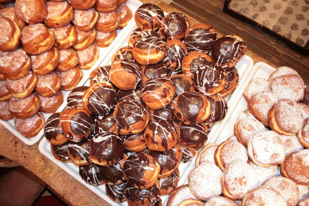 Polskie sklepy spozywcze w nj piast meats provisions przyjmuja zamowienia na paczki na tlusty czwartek kat