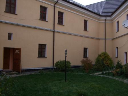 Pomagamy dzieciom z ukrainy remont domu dziecka w bilohirii kat 20