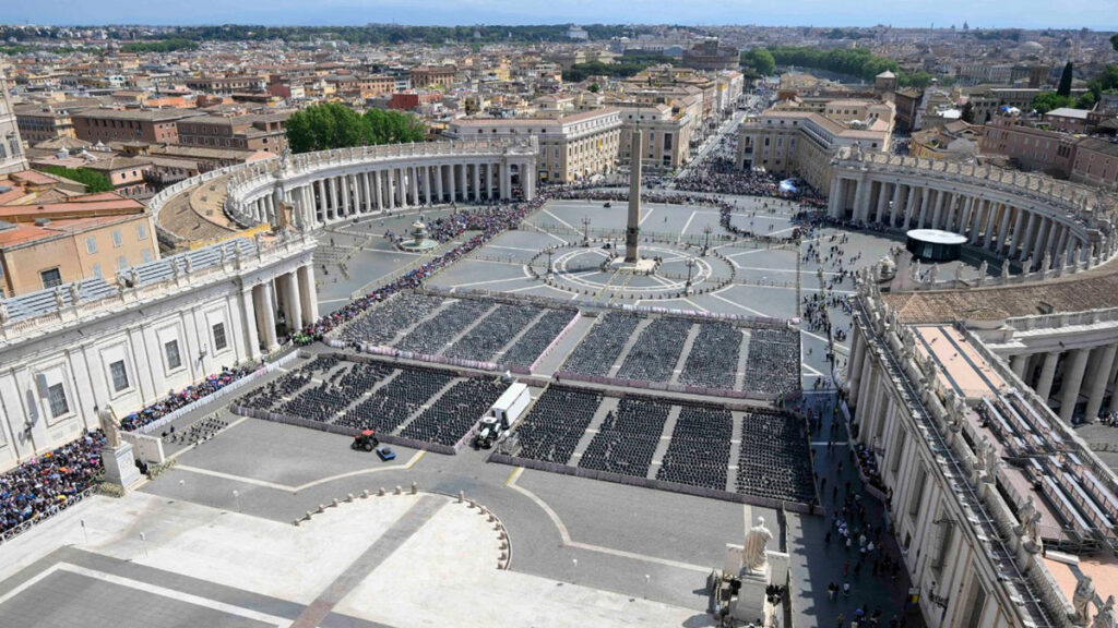 Ponad 160 delegacji na pogrzebie papieza franciszka kat