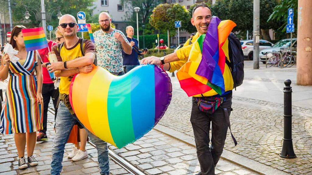 Ponad jedna czwarta polek i polakow nie wie ze teczowe rodziny zyja w polsce kat