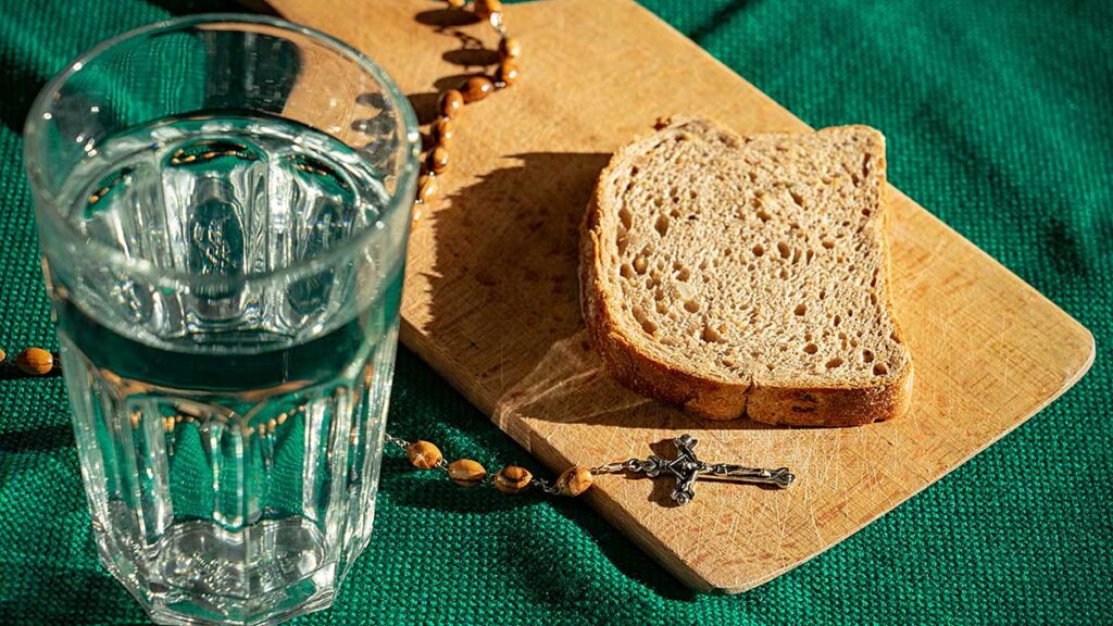 Post relikt przeszlosci czy trening prowadzacy do doskonalosci kat
