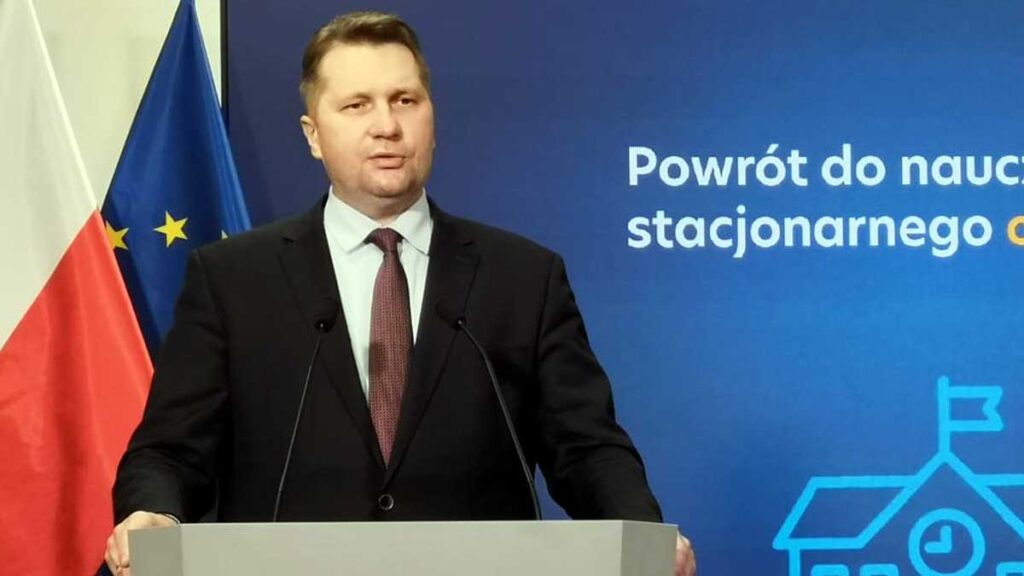 Powrot do nauki stacjonarnej w polsce kat