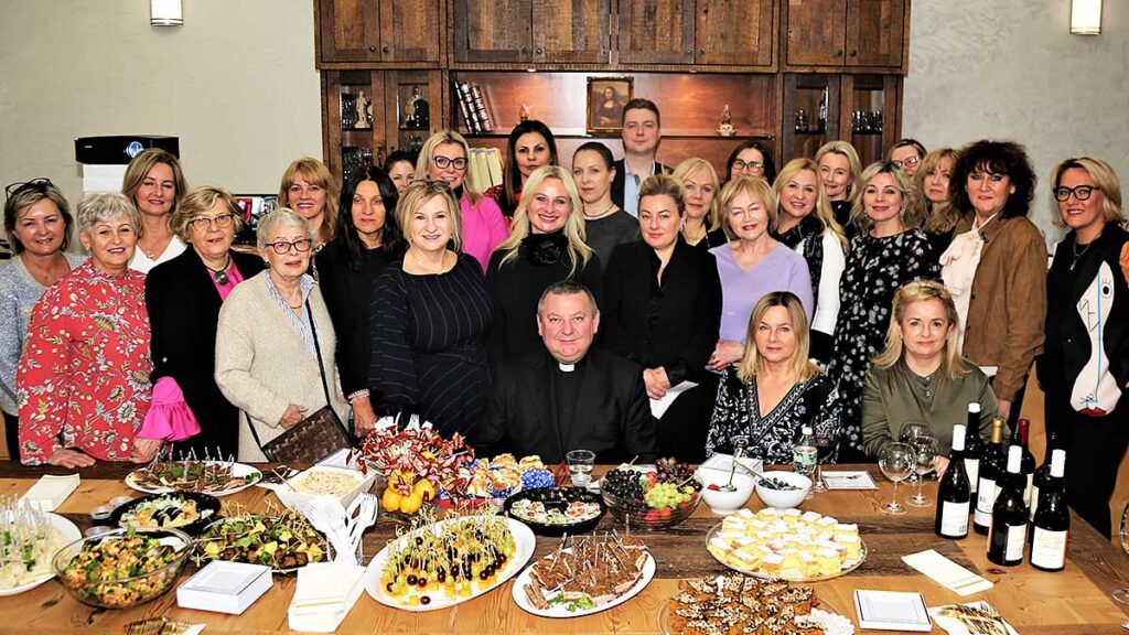 Powstal fundusz nicole i masona pachowiczow childrens smile foundation wspiera polonijne dzieci kat