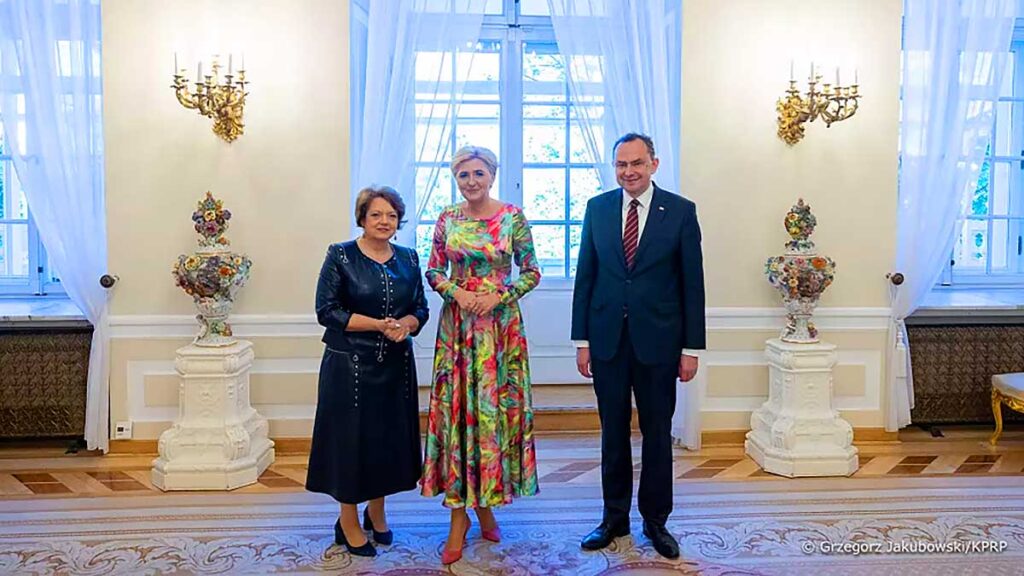 Prezes federacji polonijnych organizacji medycznych dr kornelia krol na spotkaniu z agata kornhauser duda kat