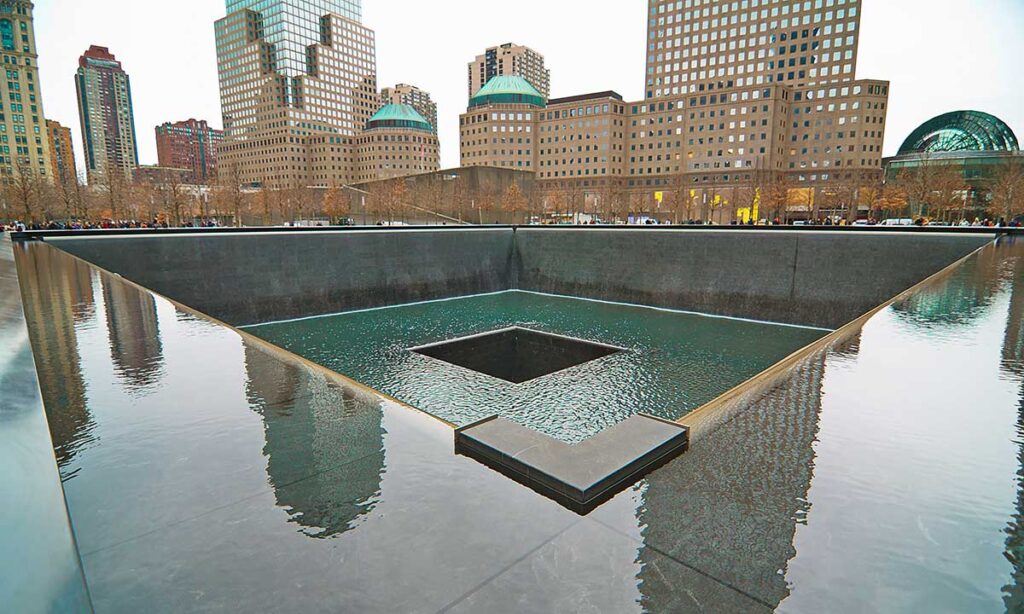 Prezydent andrzej duda wraz z malzonka agata kornhauser duda upamietnia w nowym jorku ofiary 9 11 kat