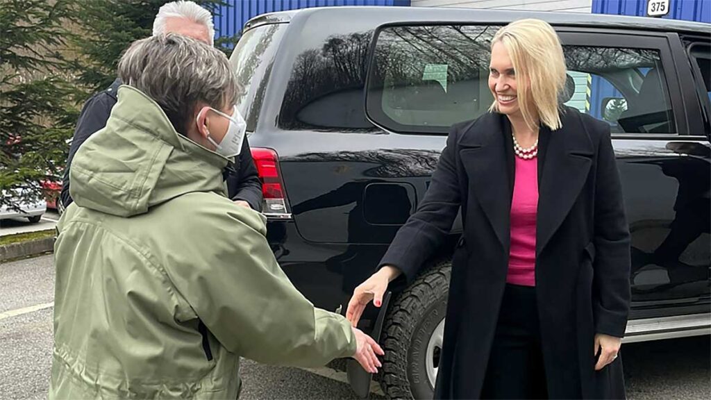 Prezydent biden nominuje bridget a brink na ambasadora usa na ukrainie kat