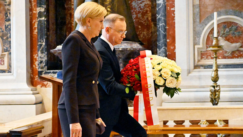 Prezydent duda modlil sie przy grobie sw jana pawla ii kat