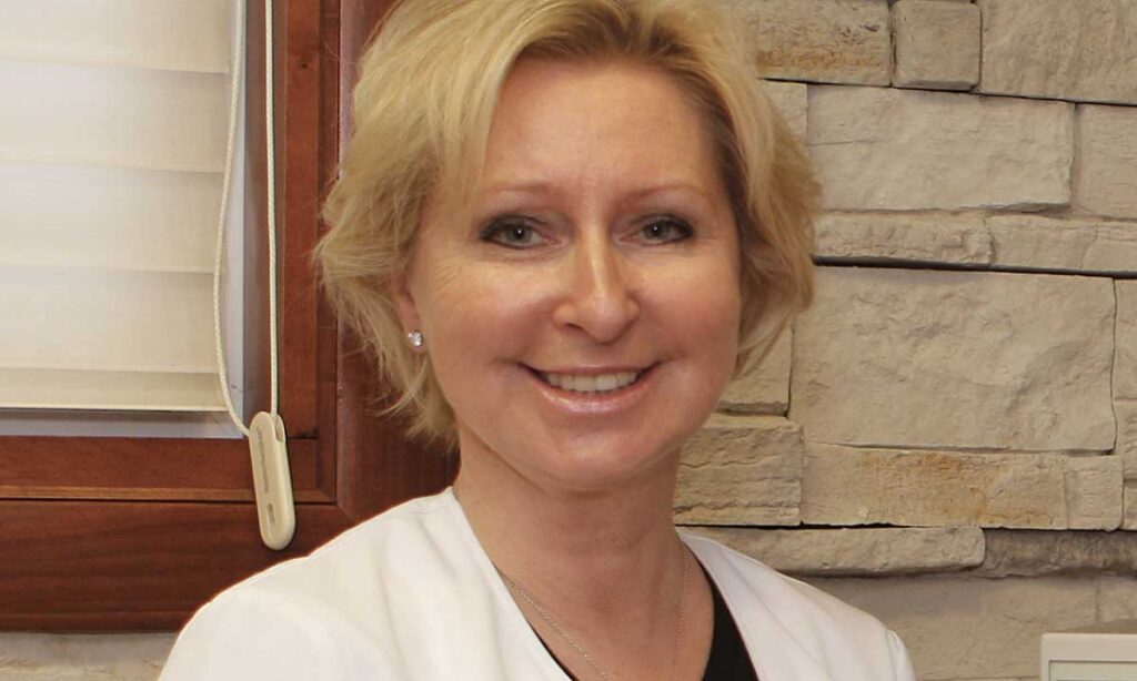 Protetyka i leczenie stomatologiczne na li dentysta jolanta sykora sygnarowicz w copiague i syosset kat