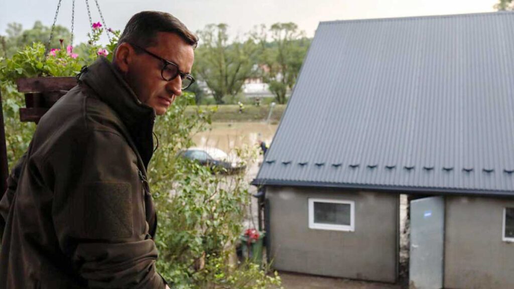 Przez gwaltowne burze z ulewami w malopolsce zostalo podtopionych okolo 104 domostw kat