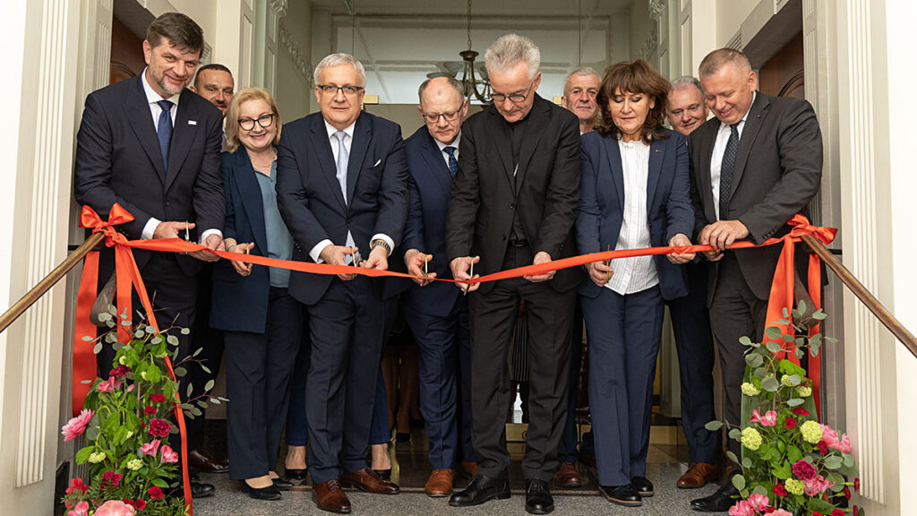 Psfcu otworzyla przedstawicielstwo w warszawie kat