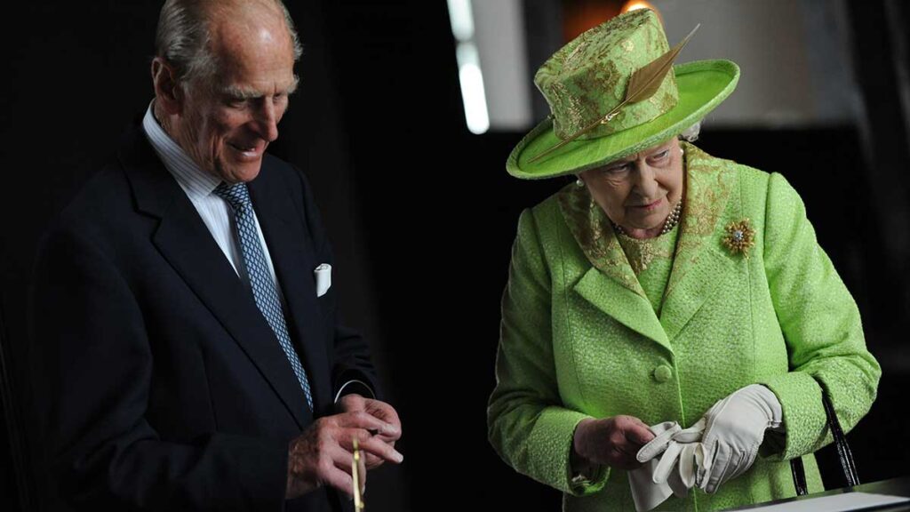Queen elisabeth and prince philip 74 years of extraordinary love kat