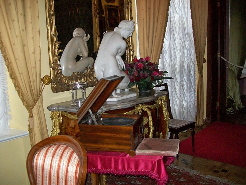 Rezydencja rodu zamojskich polacy bojkotuja kolejne lata rzadow po kat 13