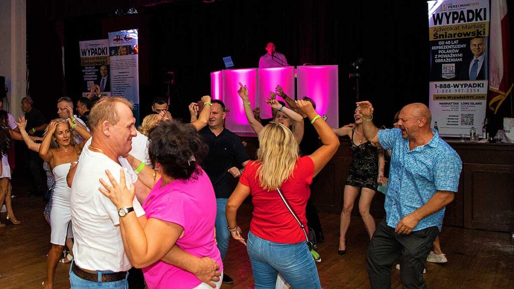 Roztanczony greenpoint kat