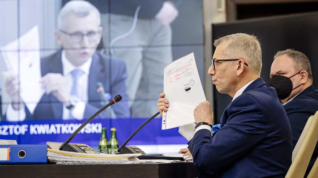 Senacka komisja nadzwyczajna ds nielegalnej inwigilacji wysluchala prezesow nik kat