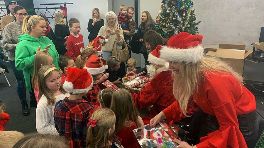 Sniadanie z mikolajem 2021 w polonia li kat