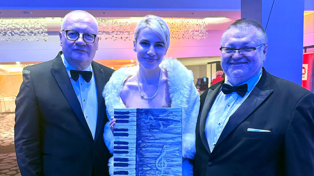 Statuetki wiktorii jedna z najbardziej prestizowych i najdluzej honorowanych nagrod dla biznesu w polsce odbyla sie w warszawie kat