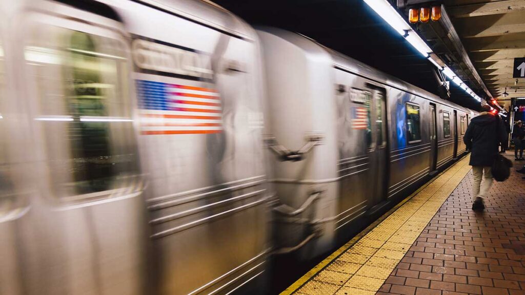 Strzelanina na brooklynie w pociagu nowojorskiego metra kat